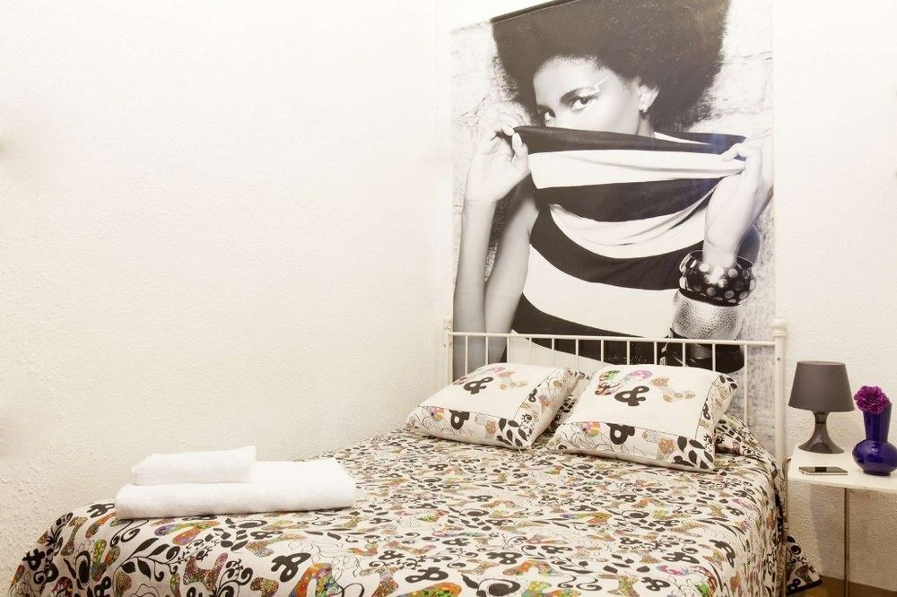 Hostal Bahia Madryt Zewnętrze zdjęcie