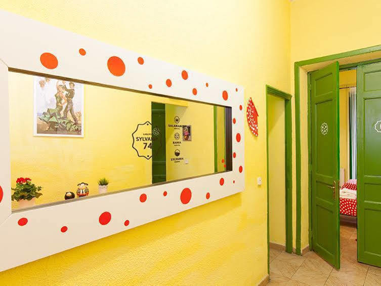Hostal Bahia Madryt Zewnętrze zdjęcie